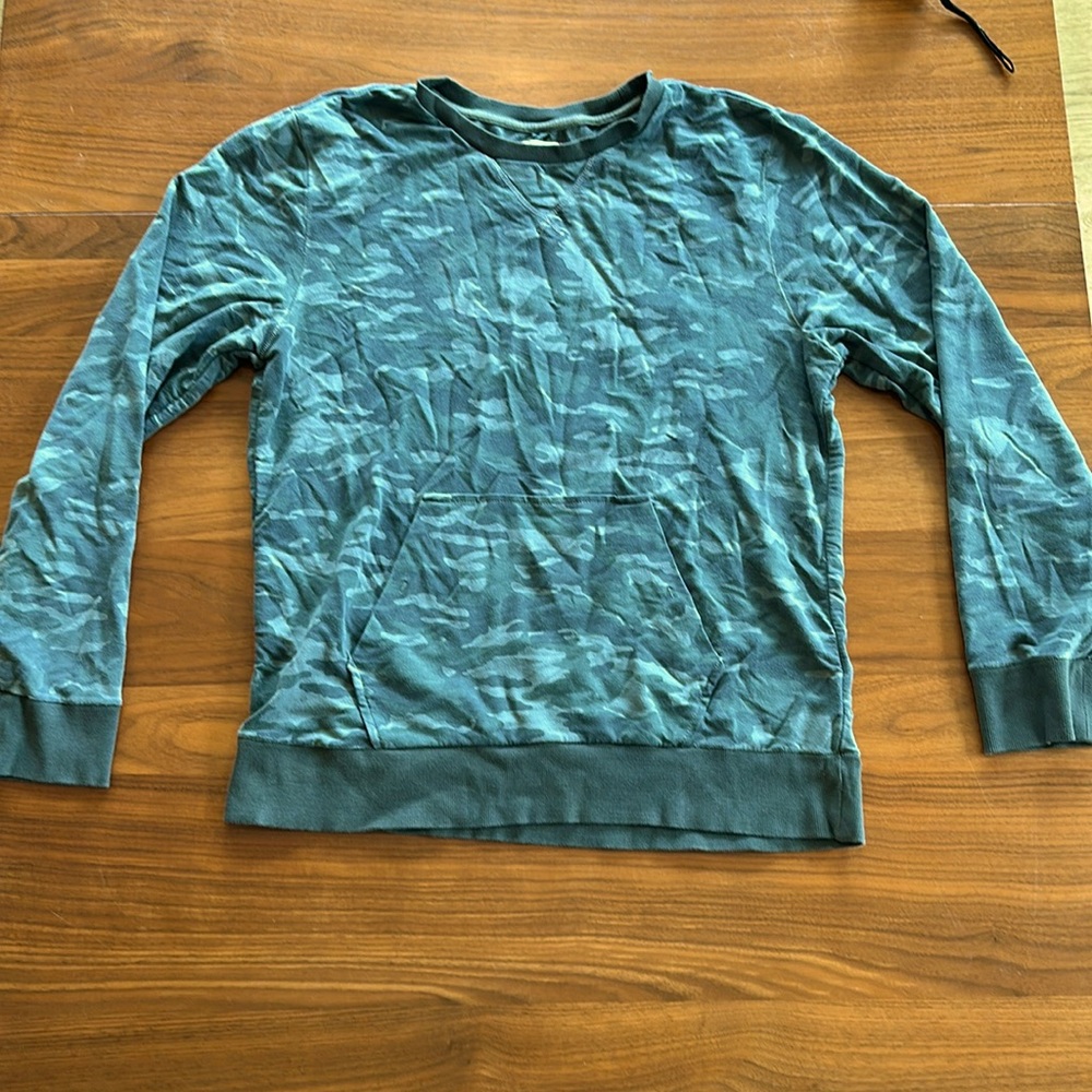 Camo Long sleeve crewneck t shirt.